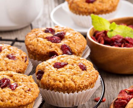 Green tea and cranberry muffins