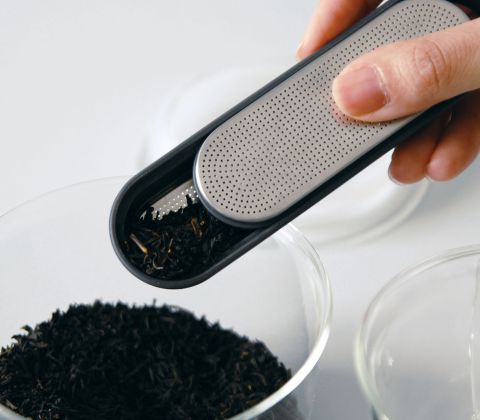 Kinto black UNITEA tea strainer